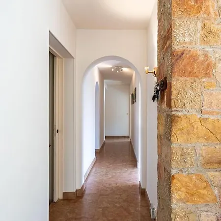 Villa Dream 300m2 & Stunning 4000m2 Private Garden *