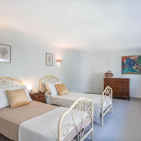 Dream 300m2 & Stunning 4000m2 Private Garden Villa