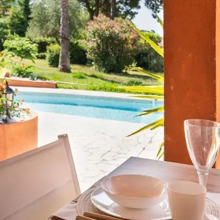 Villa Dream 300m2 & Stunning 4000m2 Private Garden *