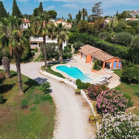 Villa Dream 300m2 & Stunning 4000m2 Private Garden