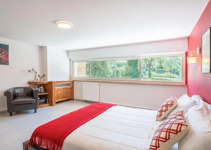 Dream 300m2&stunning 4000m2 Private Garden